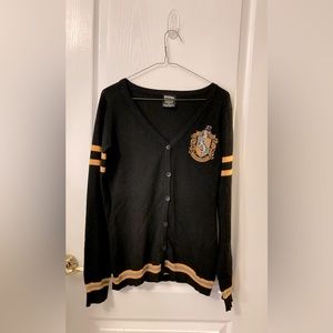 Hufflepuff Harry Potter Like New Sweater